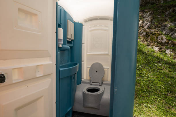 Best Portable Restroom Servicing (Cleaning and Restocking)  in USA